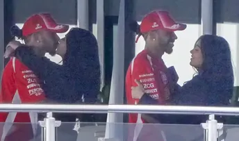 KIM KARDASHIAN E LEWIS HAMILTON SÃO FLAGRADOS AOS BEIJOS DURANTE PASSEIO