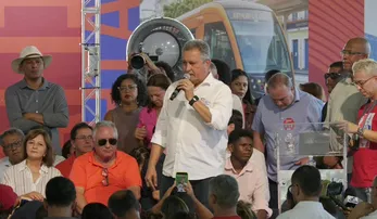RUI COSTA DIZ QUE GOVERNO LULA RETOMOU PARCERIA COM PREFEITOS E CRITICA GESTÕES ANTERIORES