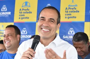 PREFEITURA ENTREGA ARENA DE GRAMA SINTÉTICA EM CAJAZEIRAS XI E SUPERA MARCA DE 100 NOVOS CAMPOS EM SALVADOR