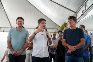 EM MACAÚBAS, ACM NETO CRITICA GESTÃO ESTADUAL E COBRA OBRAS PROMETIDAS PARA A SAÚDE