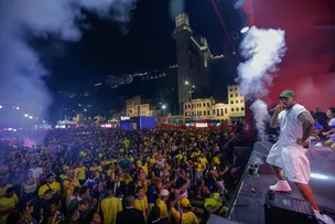 SHOW DE BOLA E DE MÚSICA: ARENA Nº1 VIBRA COM VITÓRIA DO BRASIL AO SOM DE BELL MARQUES E O KANALHA