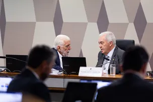 OTTO ALENCAR MANIFESTA APOIO À TRAJETÓRIA DE JAQUES WAGNER: 'NADA RESISTE AO TRABALHO. VAMOS JUNTOS, COMPANHEIRO'