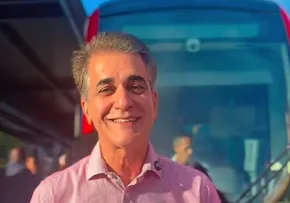 DEPUTADO DO PT CELEBRA INÍCIO DA OPERAÇÃO DO VLT