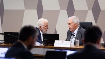 OTTO ALENCAR SAI EM DEFESA DE WAGNER APÓS CITAÇÕES EM INVESTIGAÇÃO: 'VAMOS JUNTOS, COMPANHEIRO'