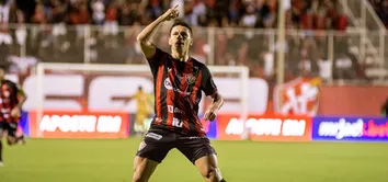 RENOVAÇÃO É CONFIRMADA E OSVALDO VAI SEGUIR NO VITÓRIA