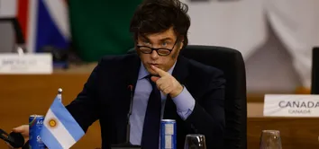 MILEI VISITA SÃO PAULO PARA PARTICIPAR DE CONVENÇÃO QUE OFICIALIZA CANDIDATURA DE FLÁVIO BOLSONARO