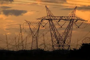 MERCADO LIVRE DE ENERGIA REDUZ CONTA DE LUZ DE 73% DAS INDÚSTRIAS, APONTA CNI