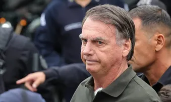 EXÉRCITO ENTREGA ARMAS DE BOLSONARO À PF E INFORMA AUSÊNCIA DE DOIS ARMAMENTOS