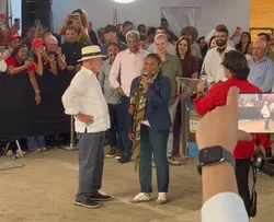 MARGARETH MENEZES CANTA PARA LULA EM CERIMÔNIA DE INÍCIO DAS OBRAS DA PONTE SALVADOR-ITAPARICA