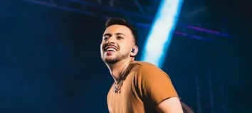 CANTOR PEDRO VINÍCIUS FAZ SHOWS EM PERNAMBUCO E TOCANTINS