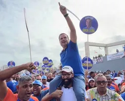 ‘VIMOS UMA FORTE CONEXÃO ENTRE CAPITAL E INTERIOR’, DIZ CACÁ LEÃO DURANTE CONVENÇÃO DA OPOSIÇÃO
