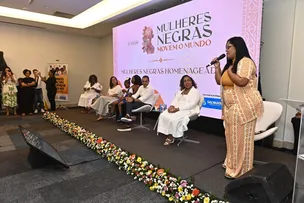 PREFEITURA HOMENAGEIA MULHERES NEGRAS SERVIDORAS EM EVENTO