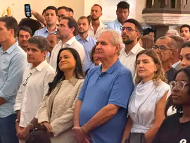 ANGELO CORONEL PRESTIGIA ANIVERSÁRIO DE LAURO DE FREITAS E REFORÇA APOIO À GESTÃO DE DÉBORA REGIS