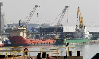 EXPORTAÇÕES BATEM RECORDE E DÉFICIT DAS CONTAS EXTERNAS CAI EM JUNHO