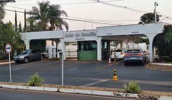 PF FAZ BUSCAS NA CASA DE BOLSONARO, MAS NÃO LOCALIZA ARMAS