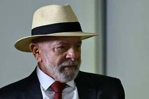 LULA VETA USO DE IA NA CAMPANHA PELA REELEIÇÃO