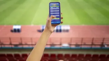 PF FAZ OPERAÇÃO CONTRA ESQUEMA COM BETS ILEGAIS E BLOQUEIA QUASE R$ 1 BI