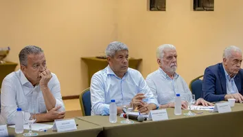 JERÔNIMO REÚNE BASE ALIADA E DEFINE ESTRATÉGIAS PARA AS ELEIÇÕES DE 2026