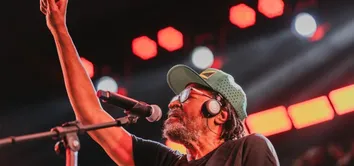 EDSON GOMES É INTERNADO DEPOIS DE SHOW EM SALVADOR