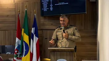 CÂMARA DE PAULO AFONSO (BA) TEM DISCUSSÃO ENTRE COMANDANTE MILITAR E VEREADOR