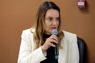 PREFEITA DE VITÓRIA DA CONQUISTA É ACUSADA DE PERSEGUIÇÃO POR ESPOSA DE VICE