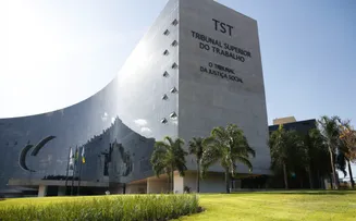 ASSÉDIO ELEITORAL É FOCO DE DEBATE NA JUSTIÇA DO TRABALHO; ENTENDA