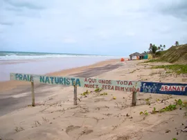 PRAIA NA BAHIA ESTÁ ENTRE AS 25 MELHORES DO MUNDO PARA NUDISMO
