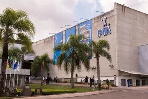 COM DÍVIDAS DE R$ 200 MILHÕES, FÁBRICA TRADICIONAL DE LEITE BRASILEIRA SUSPENDE PRODUÇÃO