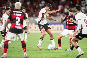 DERROTA PARA O FLAMENGO: VITÓRIA CHEGA AO QUARTO JOGO SEM VENCER NO BRASILEIRÃO