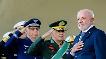 LULA DEFENDE MAIS INVESTIMENTOS EM DEFESA PARA PROTEGER O BRASIL