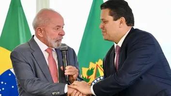 ALCOLUMBRE ESCOLHE ALIADOS DE LULA PARA RELATAR PAUTAS PRIORITÁRIAS DO GOVERNO