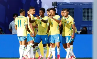 VOLANTE QUE JOGOU A COPA DO MUNDO PELO BRASIL FICA SEM CLUBE