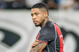 EMOCIONADO, MARINHO EXALTA O VITÓRIA E DIZ VIVER UM SONHO NO CLUBE