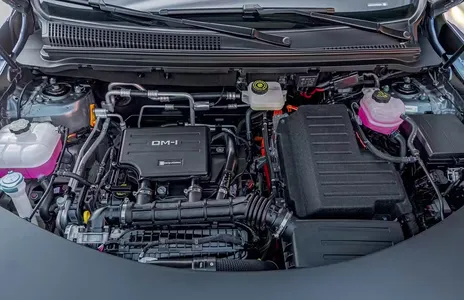BYD APRESENTA O PRIMEIRO CARRO FABRICADO INTEIRAMENTE EM CAMAÇARI