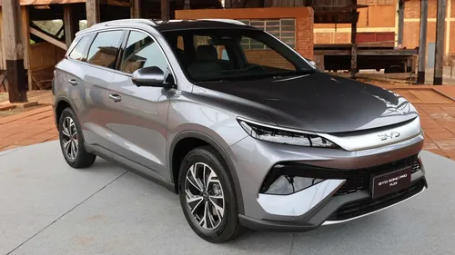 A BYD APRESENTA AO MERCADO O NOVO SONG PRO HÍBRIDO, MOVIDO A GASOLINA, ETANOL E ELETRICIDADE. VEJA FOTOS E PREÇO
