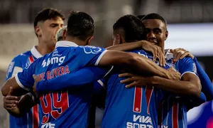 TRÊS TRIUNFOS COLOCAM BAHIA FIRME NA BRIGA PELA LIBERTADORES