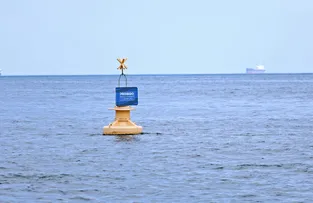 INSTALAÇÃO DE BOIAS PARA DELIMITAR ÁREA DE BANHO NO PORTO DA BARRA SERÁ CONCLUÍDA NESTA QUINTA (3)