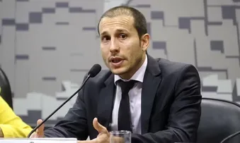 DIRETOR DA PF DEFENDE A INSTITUIÇÃO: "COMPROMETIDOS EXCLUSIVAMENTE COM O INTERESSE PÚBLICO"