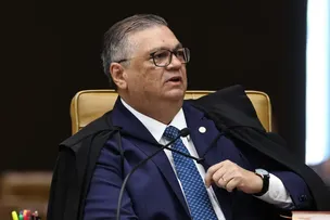 DINO DIZ QUE CASOS DE MORAES E MENDONÇA SÃO IGUAIS