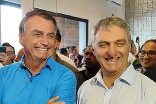 BOLSONARO PEDE A MORAES AUTORIZAÇÃO PARA RECEBER VISITA DO IRMÃO
