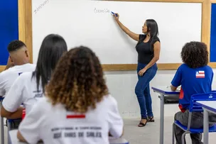 ESTUDO INDICA QUE NÚMERO DE PROFESSORES JOVENS CAIU 31% EM DEZ ANOS