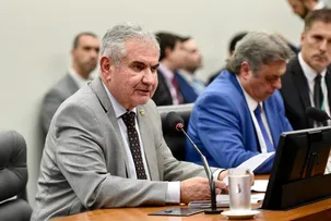 CORONEL FOI RELATOR DO ORÇAMENTO QUE GARANTIU PÉ-DE-MEIA, MINHA CASA E VALE-GÁS EM 2025