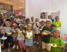 SHOPPING CENTER LAPA REALIZA REPLAY DA OFICINA GRATUITA DE MORANGO CRAVEJADO PARA CRIANÇAS
