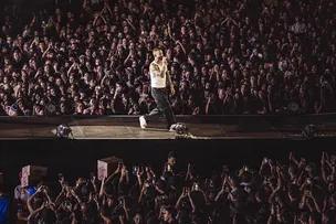 MAROON 5 REÚNE 31 MIL PESSOAS EM NOITE DE HITS NA ARENA FONTE NOVA