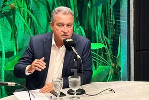 BOLSONARO PERSEGUIU A BAHIA SUSPENDENDO RECURSOS FEDERAIS PARA O ESTADO, DIZ RUI COSTA