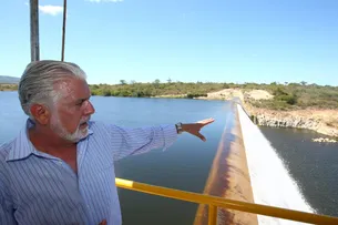 WAGNER DESTACA AVANÇOS HISTÓRICOS NO ABASTECIMENTO DE ÁGUA DA BAHIA DURANTE SABATINA NA REDE BOA FM