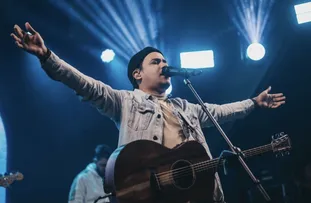 CLAMA BAHIA CELEBRA 17 ANOS COM SHOWS NO COMÉRCIO DE SALVADOR