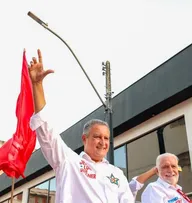RUI COSTA CRITICA FAMÍLIA BOLSONARO E DEFENDE LULA DURANTE AGENDA EM ILHÉUS