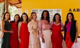 MENOPAUSA EXIGE OLHAR INTEGRADO PARA A SAÚDE DA MULHER, ALERTAM ESPECIALISTAS
