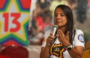 ROWENNA DEFENDE FIM DA DEPENDÊNCIA DAS BETS NO FUTEBOL BRASILEIRO